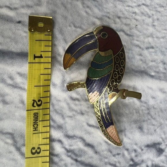Toucan Parrot Bird 3” Brooch Pin Enamel Gold Tone Vintage - Picture 2 of 5